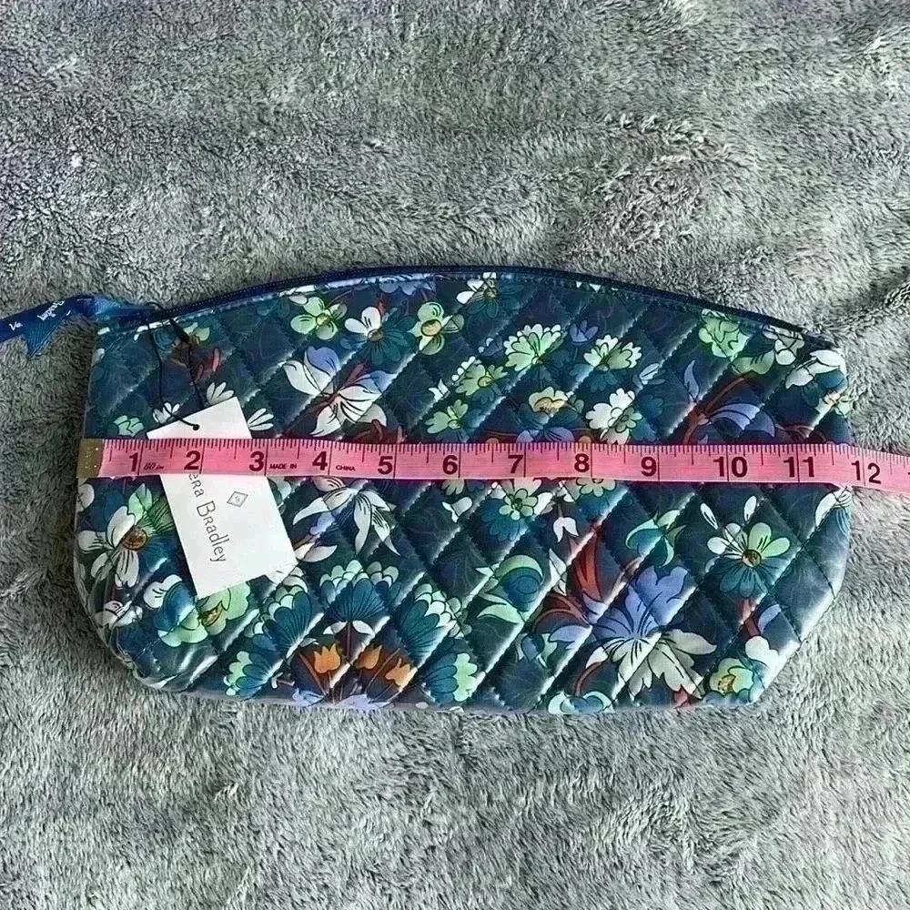 Vera Bradley Grand Travel Cosmetic in Floral Bursts NWT